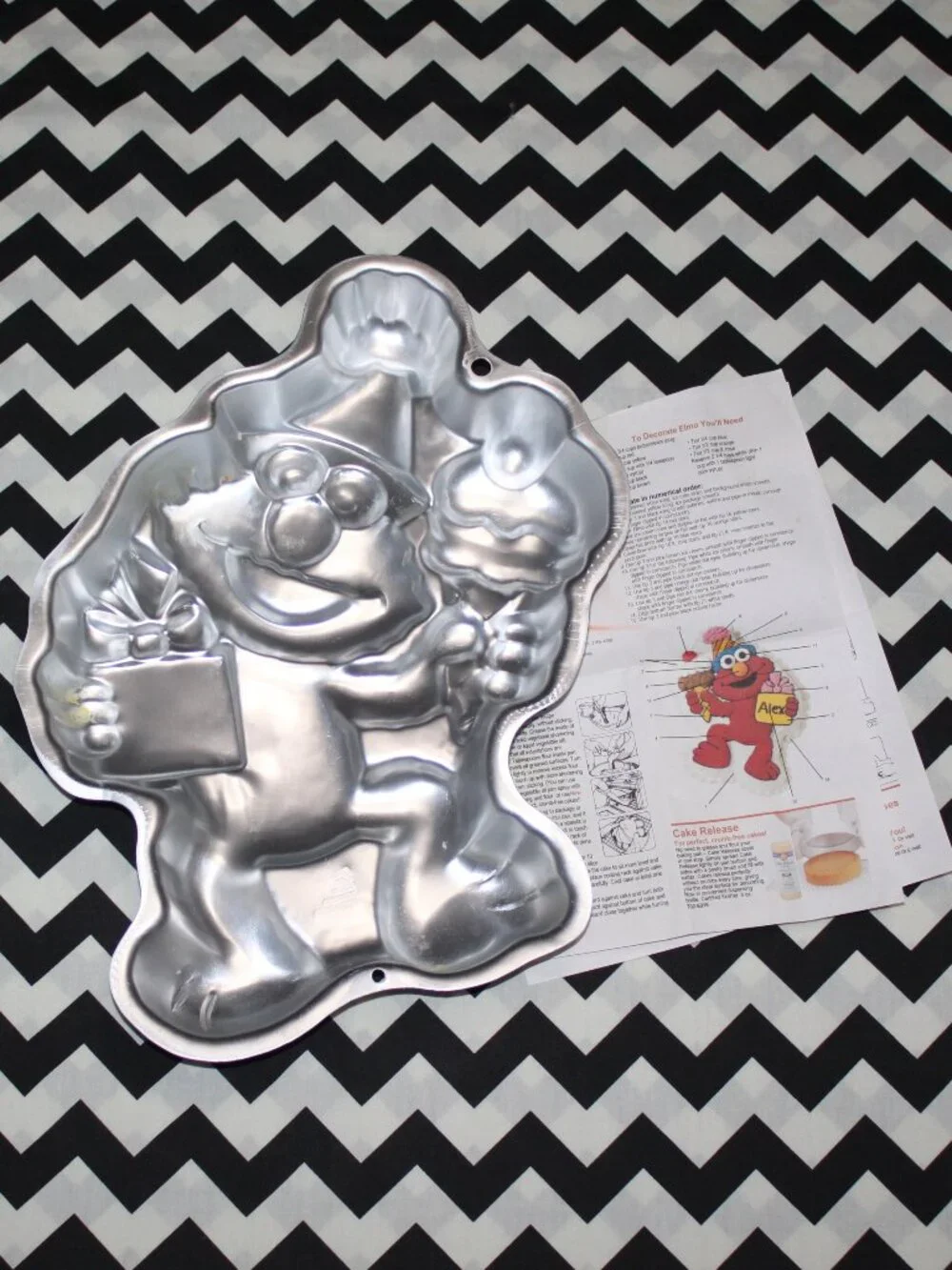 Elmo Wilton Cake Pan with Instructions